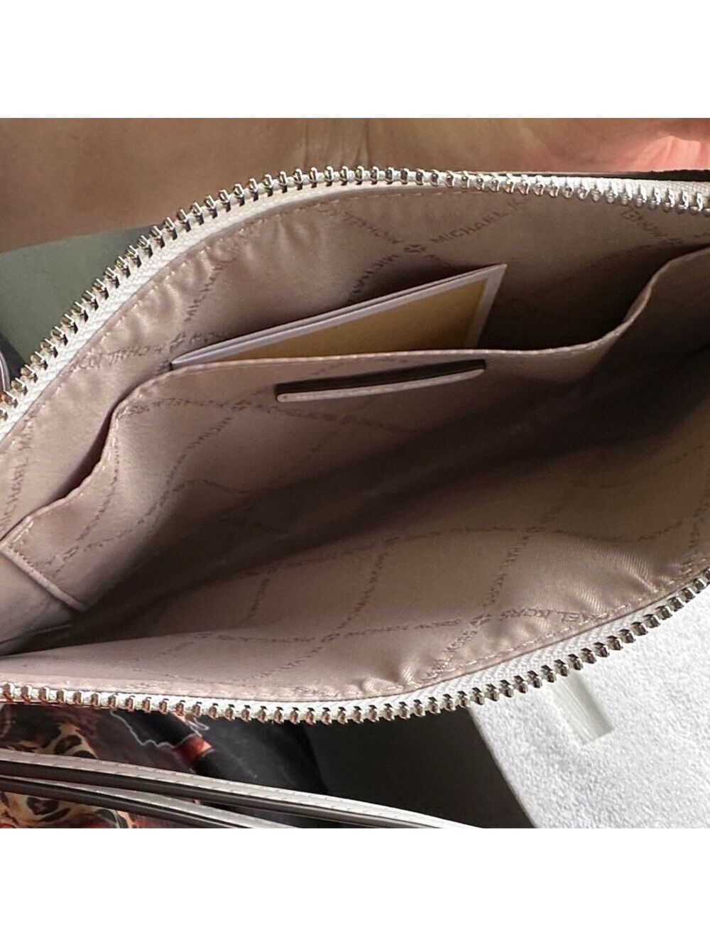 Michael Kors White Wristlet with Silver Studs New Never Used, Perfect for a Gift - Picture 16 of 17